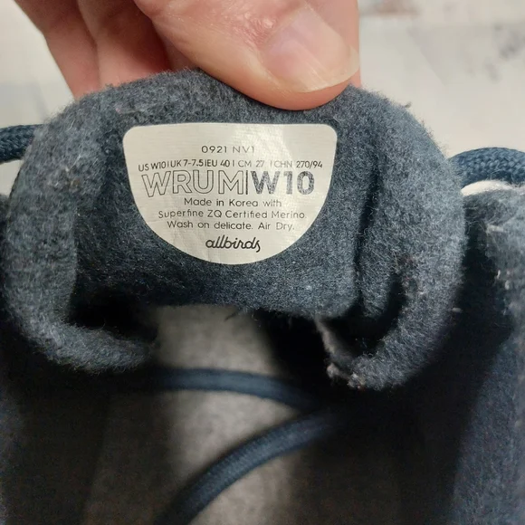 Allbirds high top wool runners shoes - Picture 6 of 6